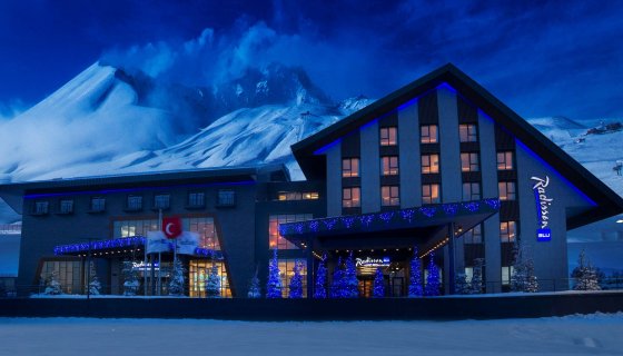 RADISSON BLU HOTEL MOUNT