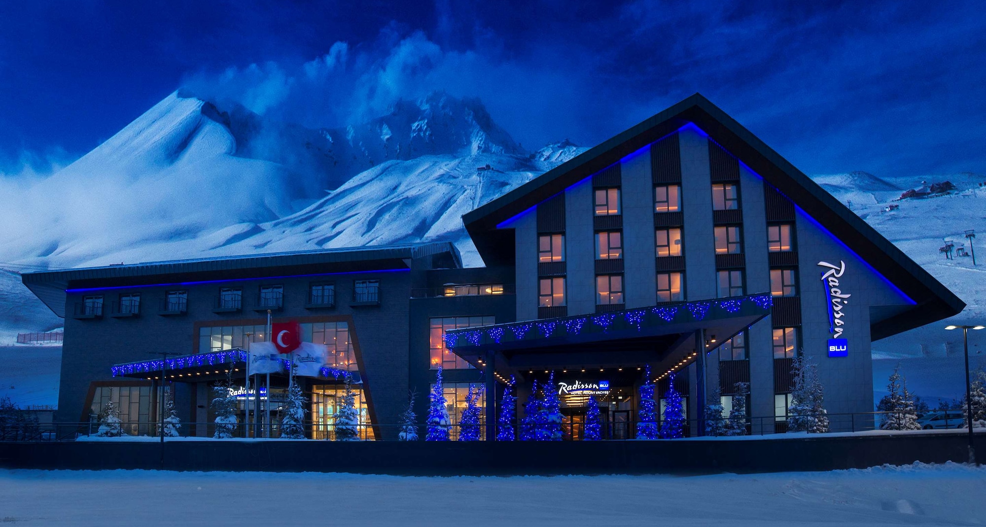 RADISSON BLU HOTEL MOUNT